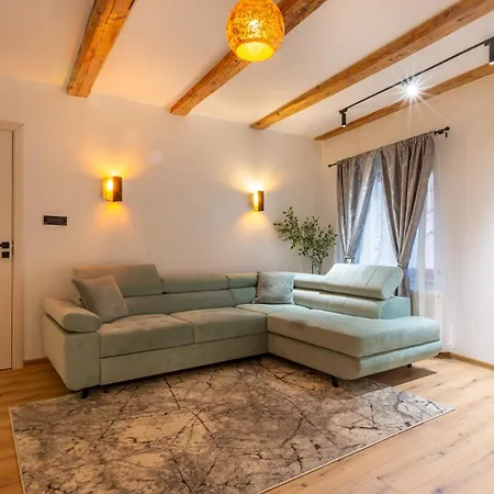 公寓 Sun X Mountains - Old Town *